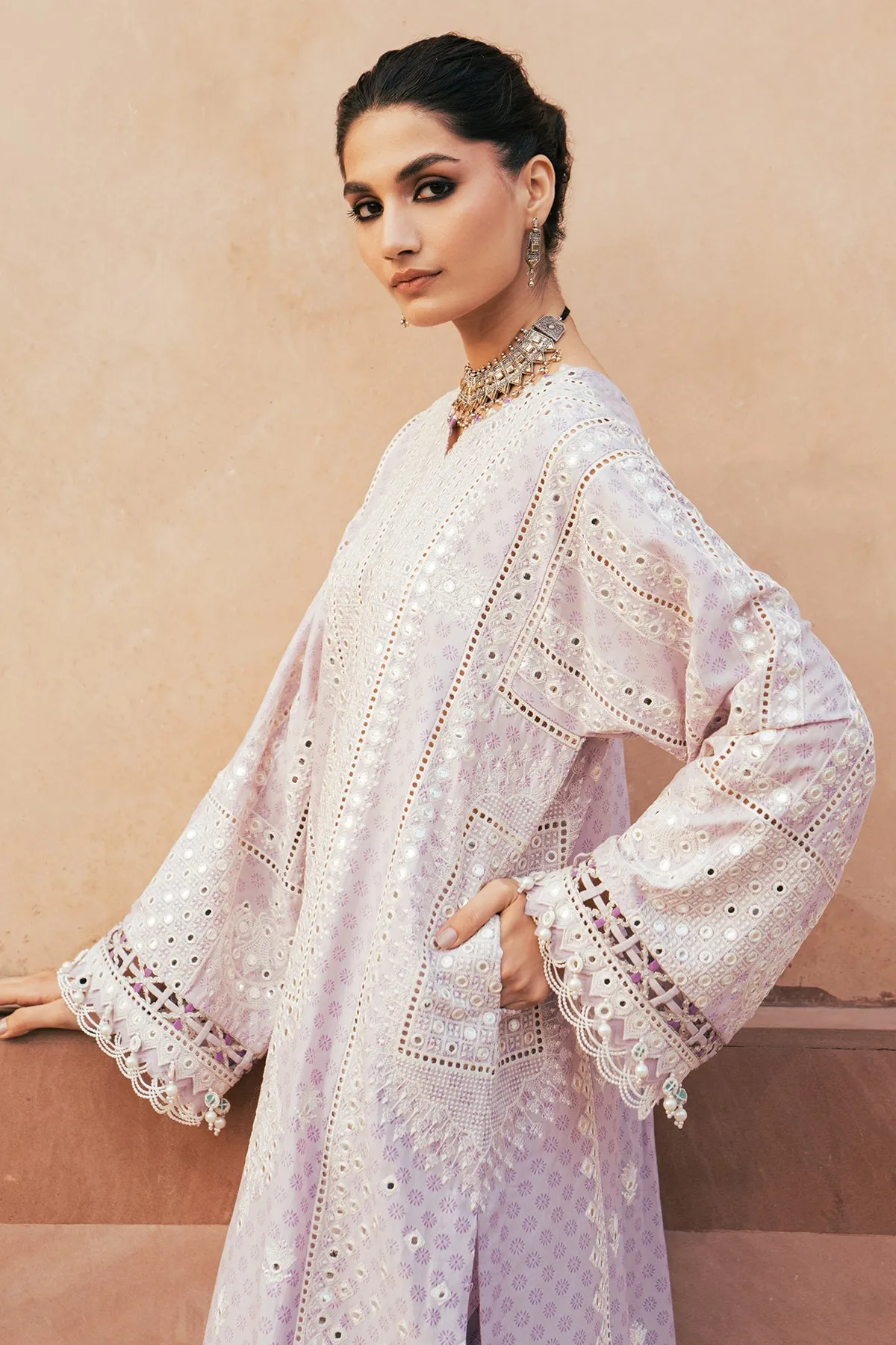 Jazmin Shahkaar Luxury Lawn Collection – Embroidered Luxury Lawn SL24-D13