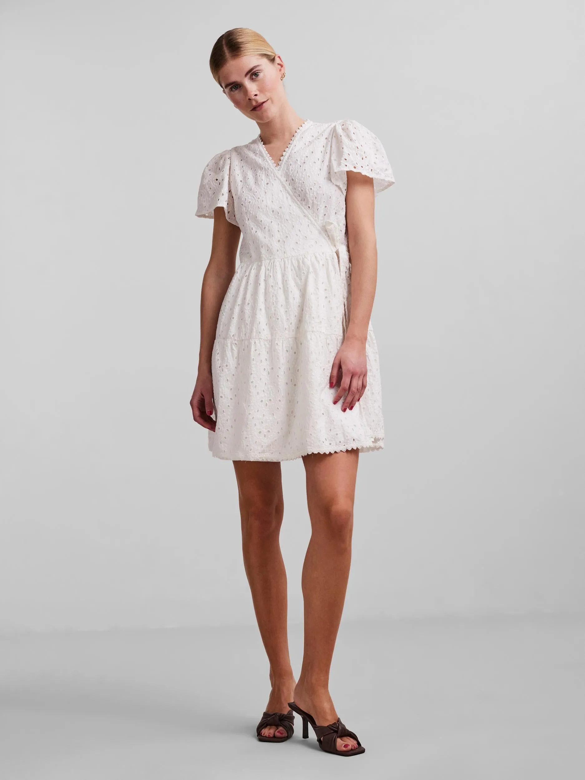 Y.A.S WHITE ORGANIC WRAP DRESS